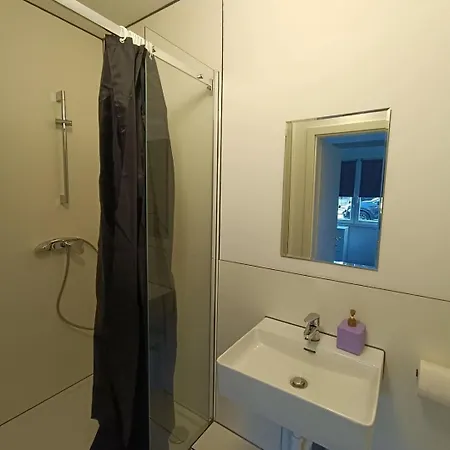 Apartment Einzimmer Fuer Handwerker Und Monteure